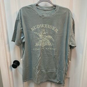 NEW AMERICAN EAGLE GRAPHIC TSHIRT SIZE M